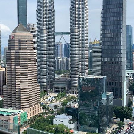 Legasi Kampung Baru Guest House By Rumahrehat Twin Tower View Kuala Lumpur Exterior photo